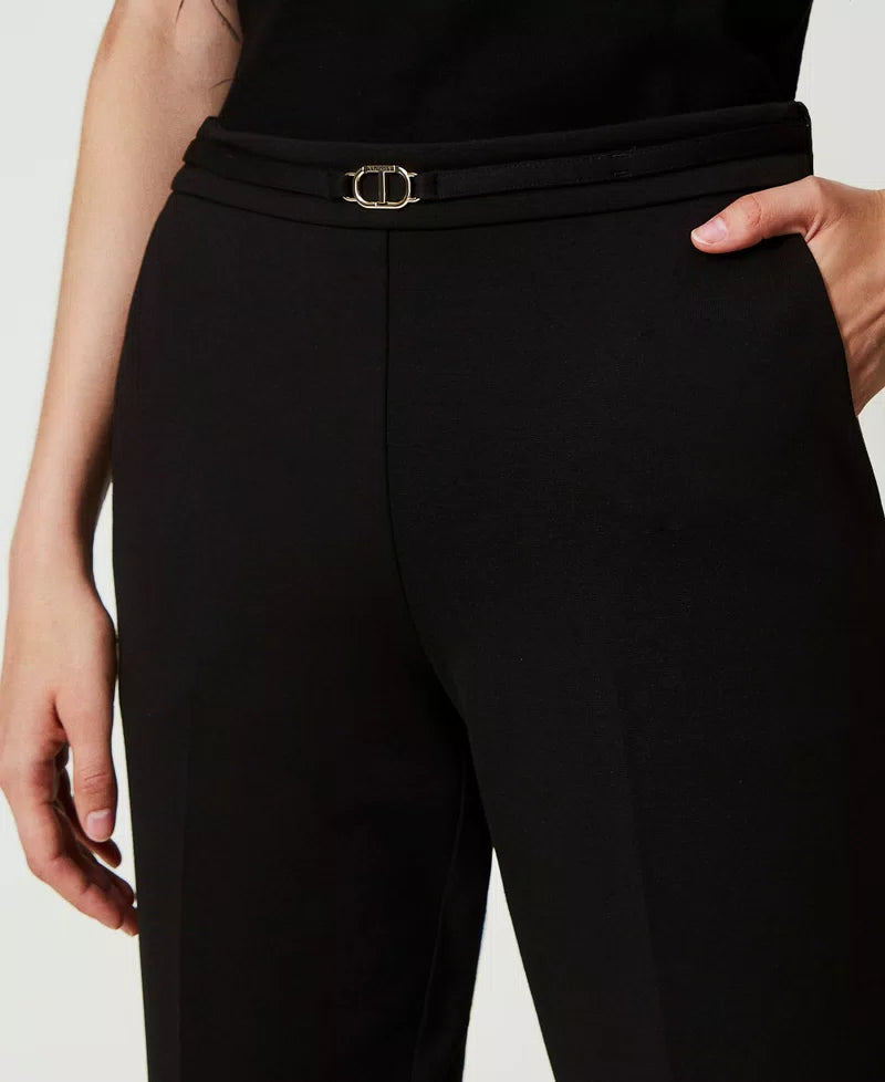 TW Pantalón con tira Oval T y pinza